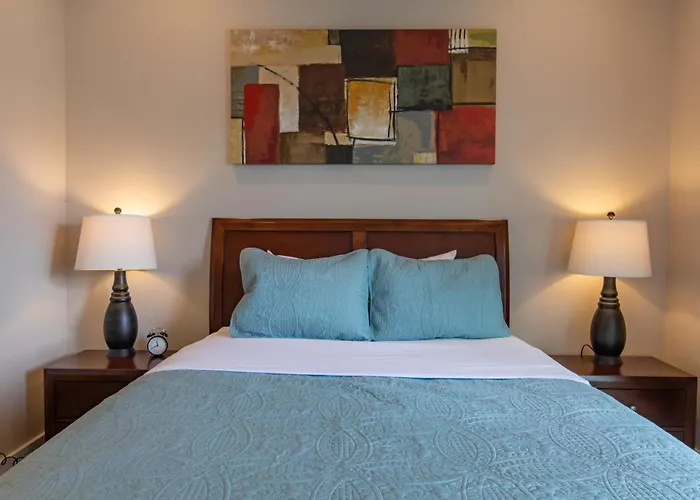 Rockaway Beach Vibes,Waterfront Oceanfront Rockaway Beach House Near Downtown,Wifi, Washer Dryer