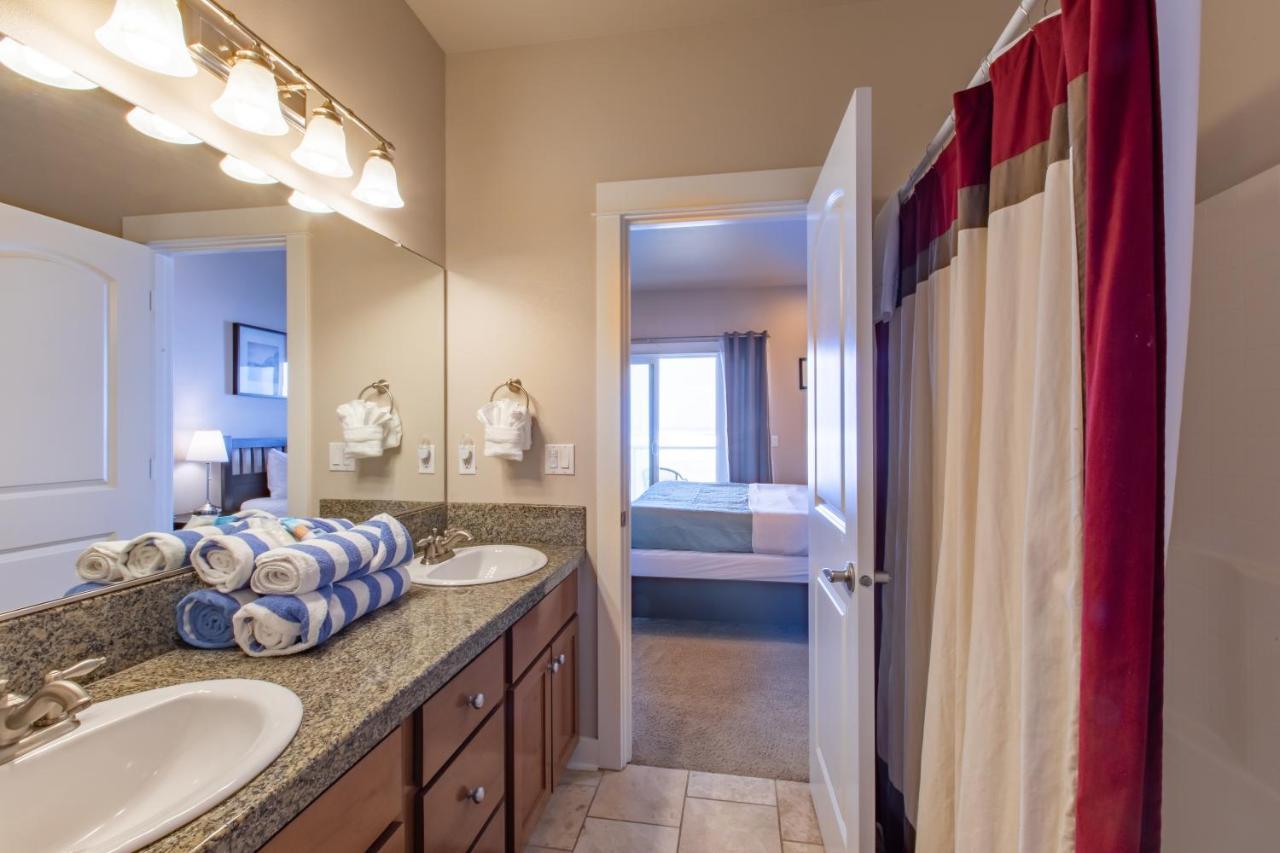 Rockaway Vibes,waterfront Oceanfront Rockaway House Near Downtown,wifi, Washer Dryer *